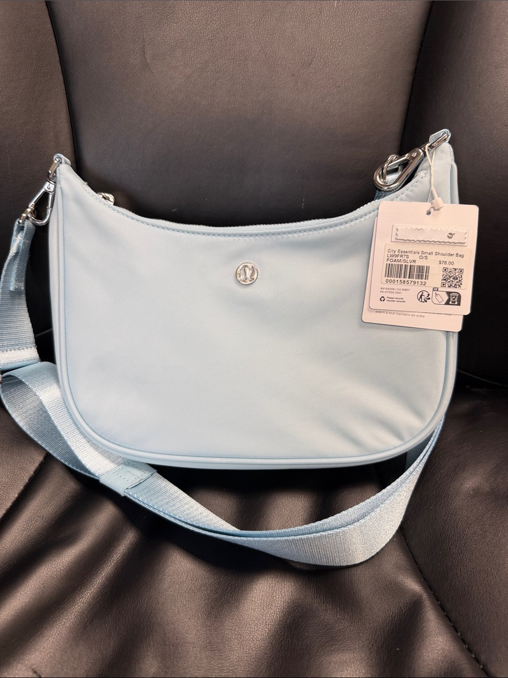 Light LuLulemon Blue Shoulder Bag with Detachable Strap
